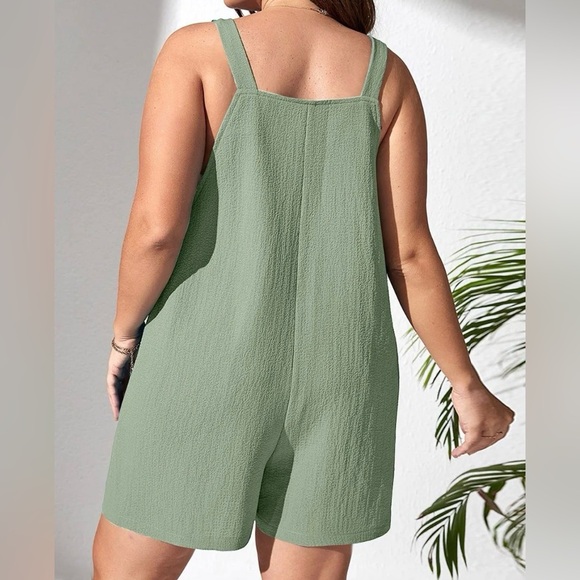 Emery Rose- Women’s Sage Green Sleeveless Romper with Pockets Size Large - Picture 3 of 15